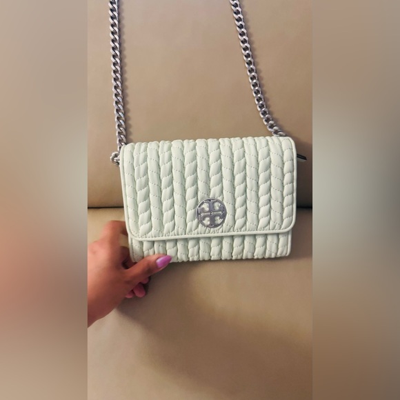 💚 Tory Burch - Mint Green Kira Ruched Small Convertible Shoulder Bag 👝 - Picture 4 of 12